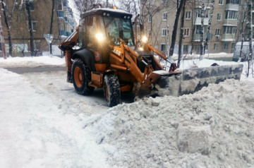 механизированная очистка придомовой территории.